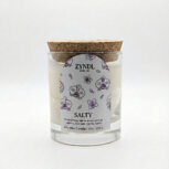 Candle with floral and salty scent