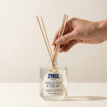 Reed diffuser with white tea scent